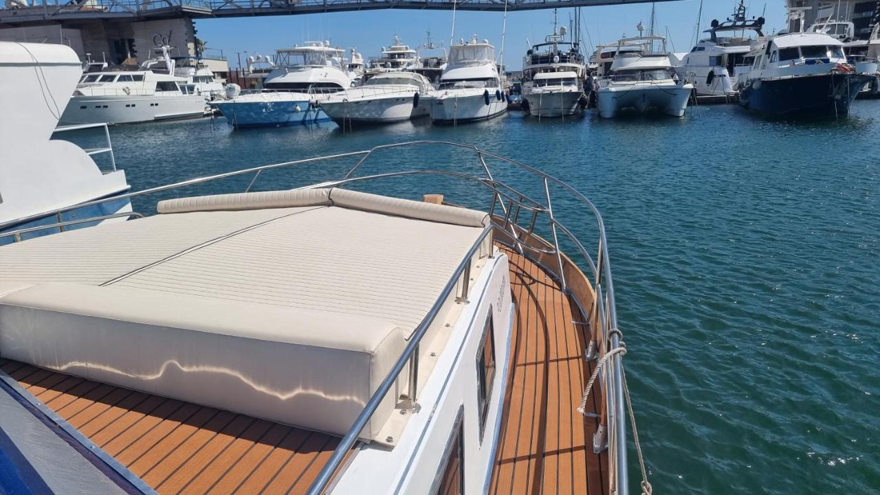 Charming Boat House In Barcelona With Big Terrace And Solarium 호텔 산트 아드리아 데 베소스 외부 사진
