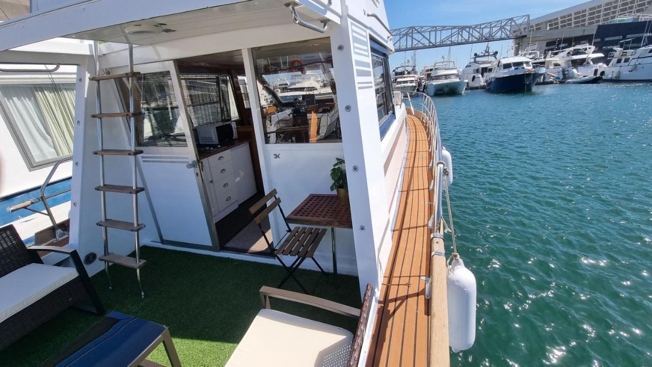 Charming Boat House In Barcelona With Big Terrace And Solarium 호텔 산트 아드리아 데 베소스 외부 사진