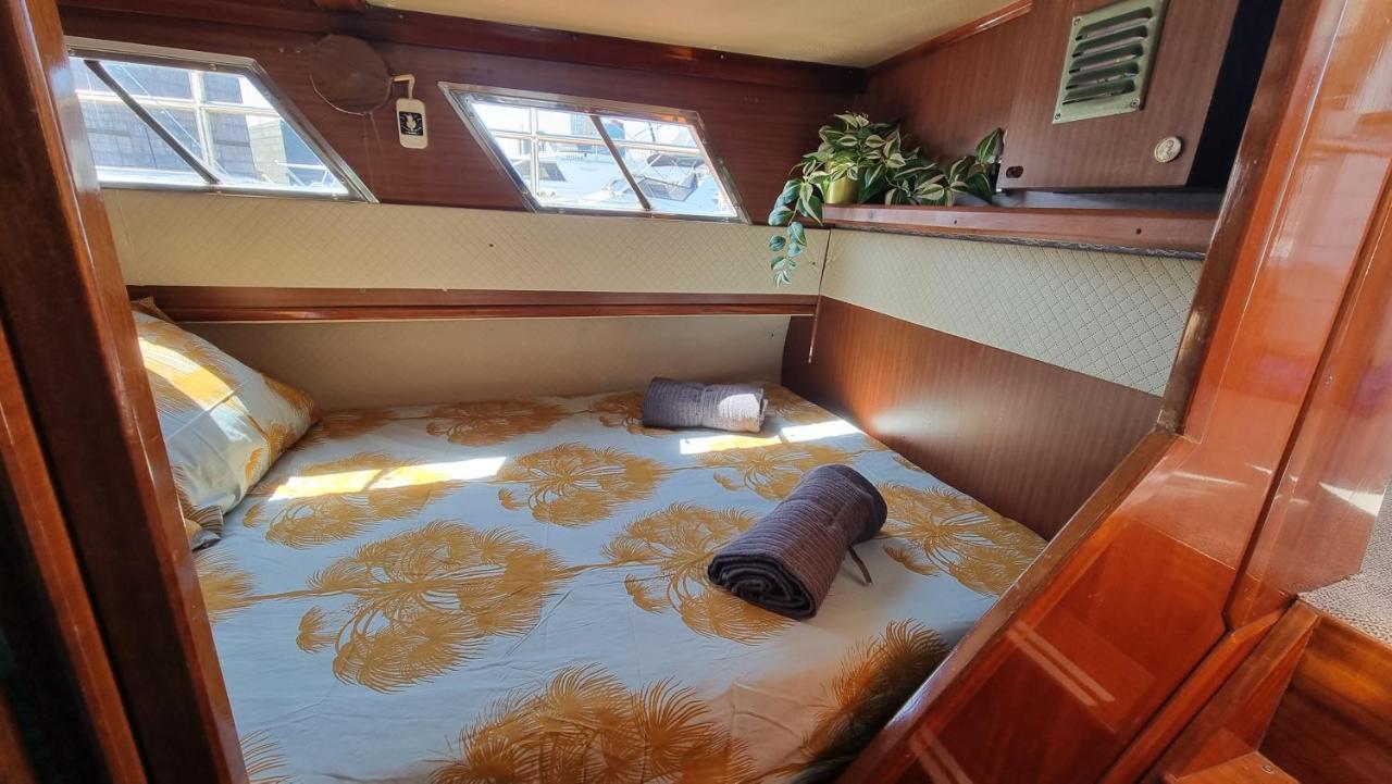Charming Boat House In Barcelona With Big Terrace And Solarium 호텔 산트 아드리아 데 베소스 외부 사진