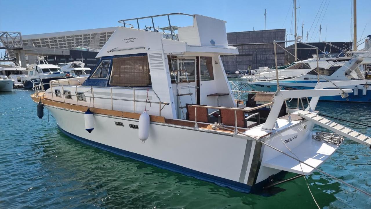 Charming Boat House In Barcelona With Big Terrace And Solarium 호텔 산트 아드리아 데 베소스 외부 사진